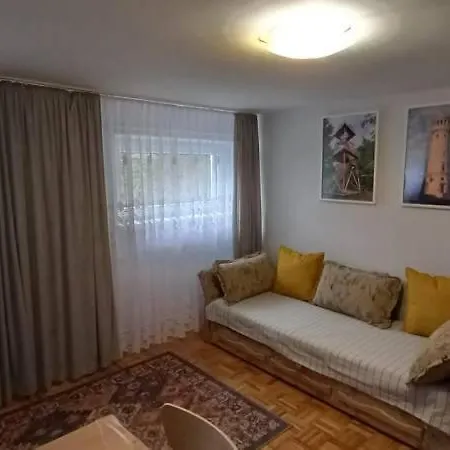 아파트 Dom Pod Kalenica Jugów