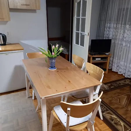 Apartment Dom Pod Kalenica Jugow